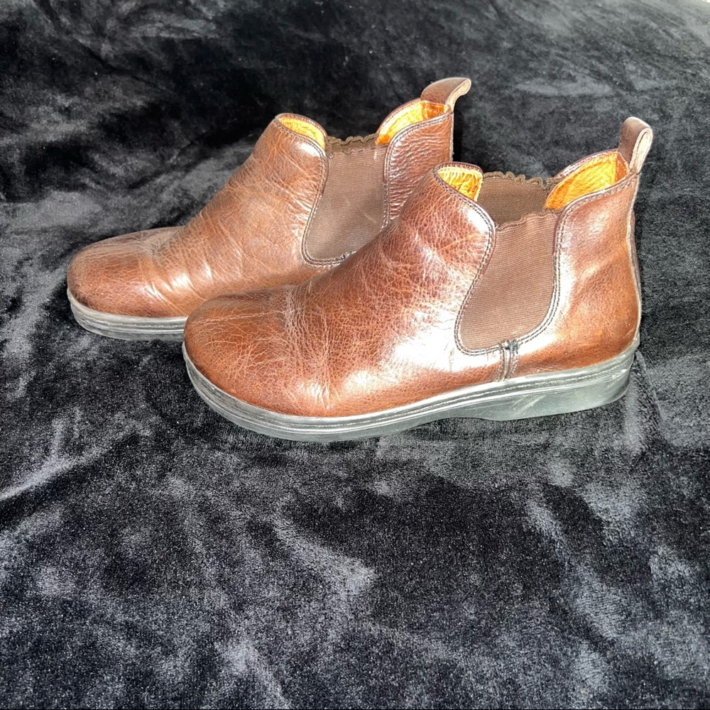 Birkenstock Footprints Brown Leather Pull On Chelsea Boots, Size 42